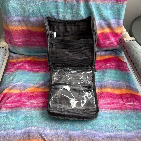 Gray Toiletries Bag - Picture 1 of 2